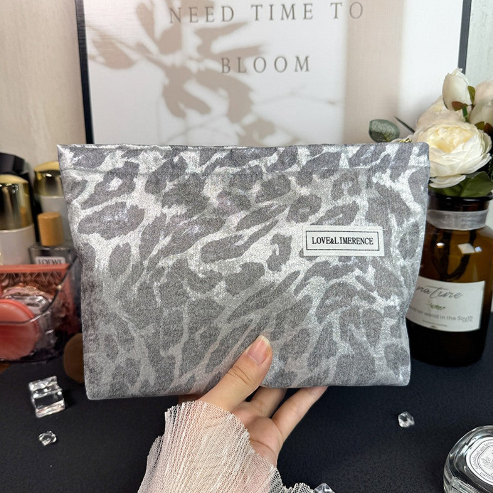 Lumi Flat Pouch　N111