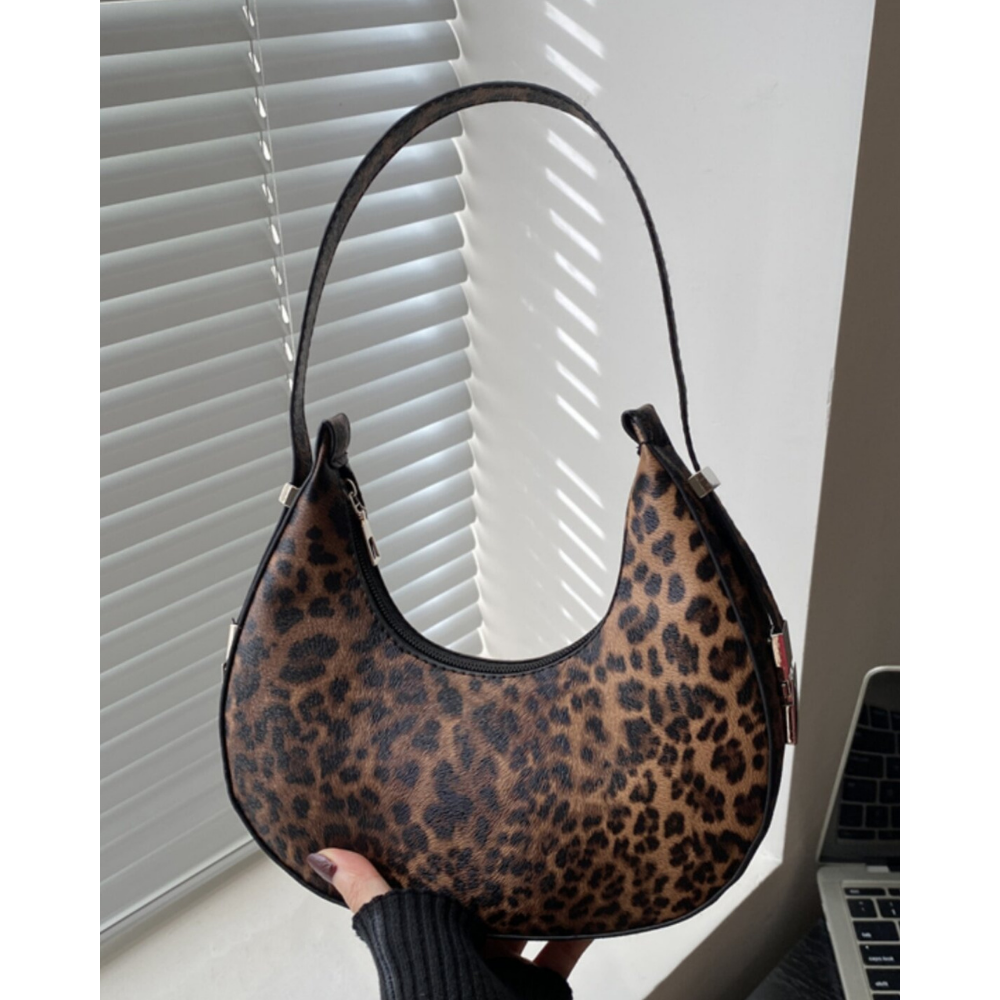 Crescent Underarm Shoulder Bag N151