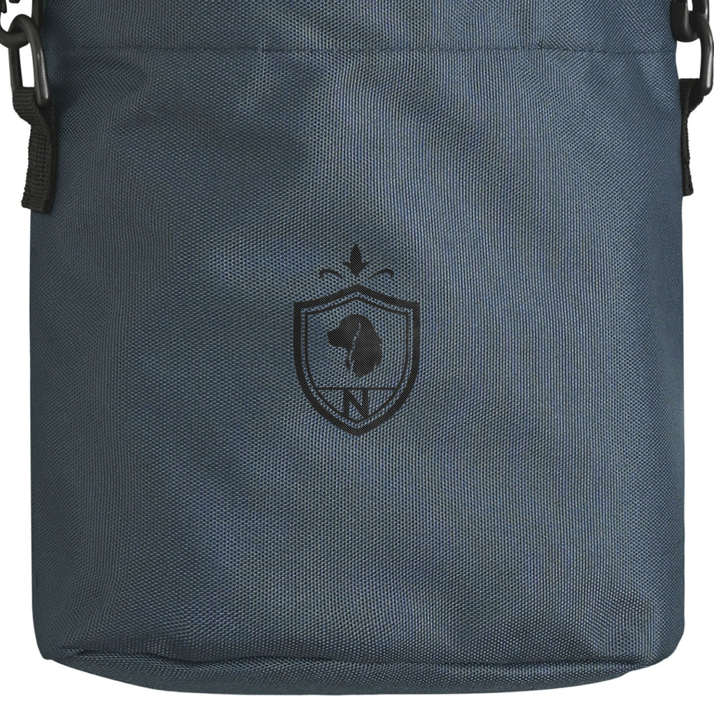 Crest Weekend Shoulder Bag navy image
