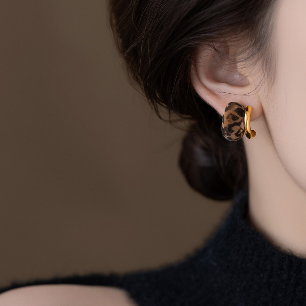 Flocked C-Hoop Earrings N110