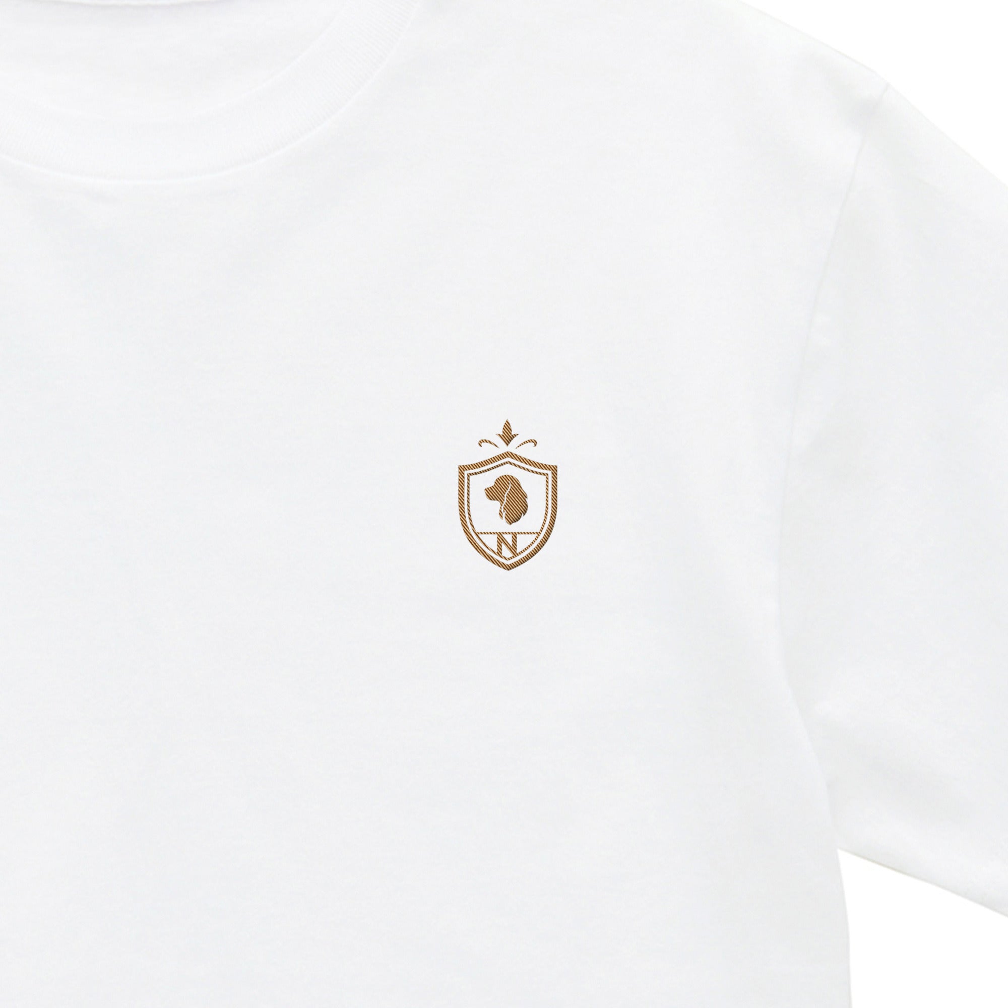 Crest Essential Tee white image