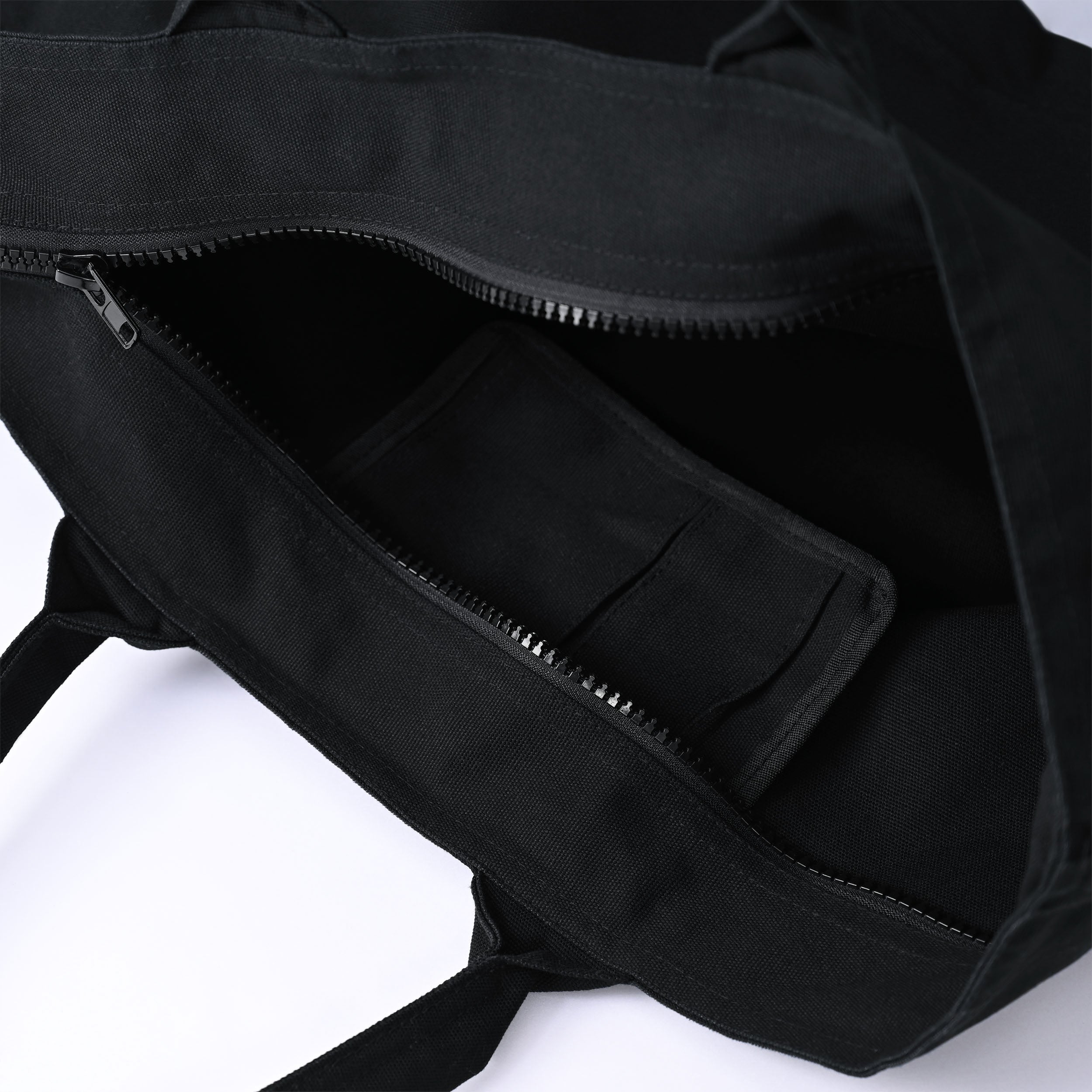 Crest Zip Tote Bag【3colors】 black image