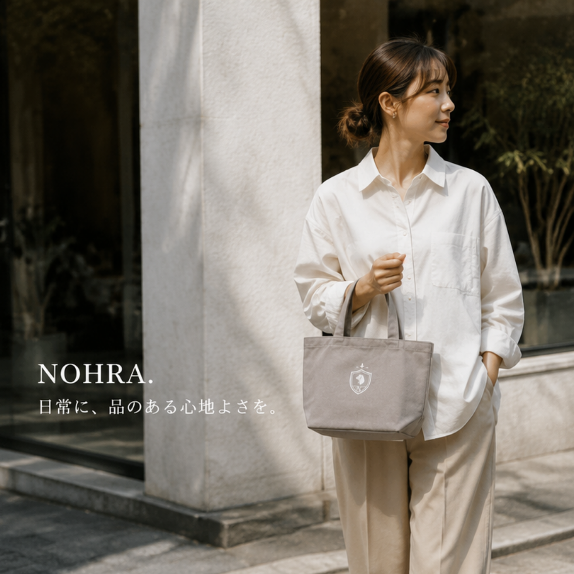 Crest Canvas mini Tote