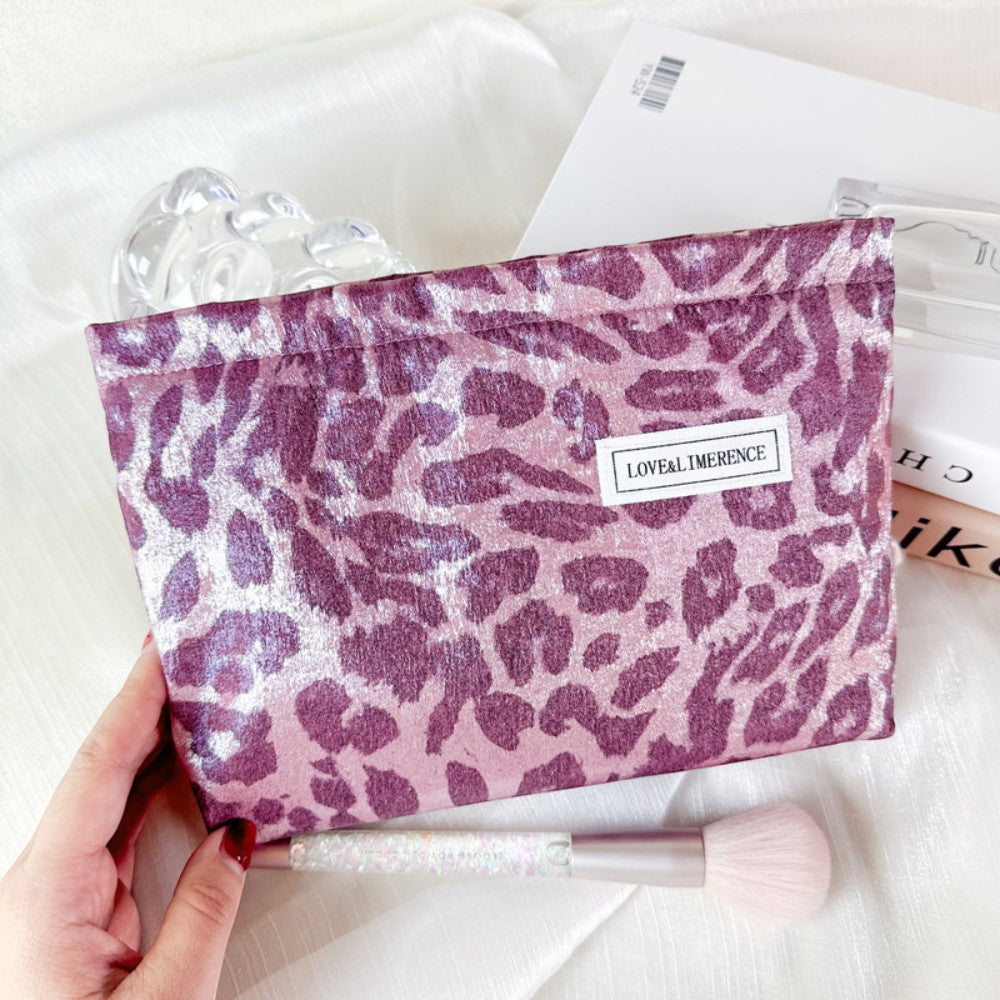 Lumi Flat Pouch　N111