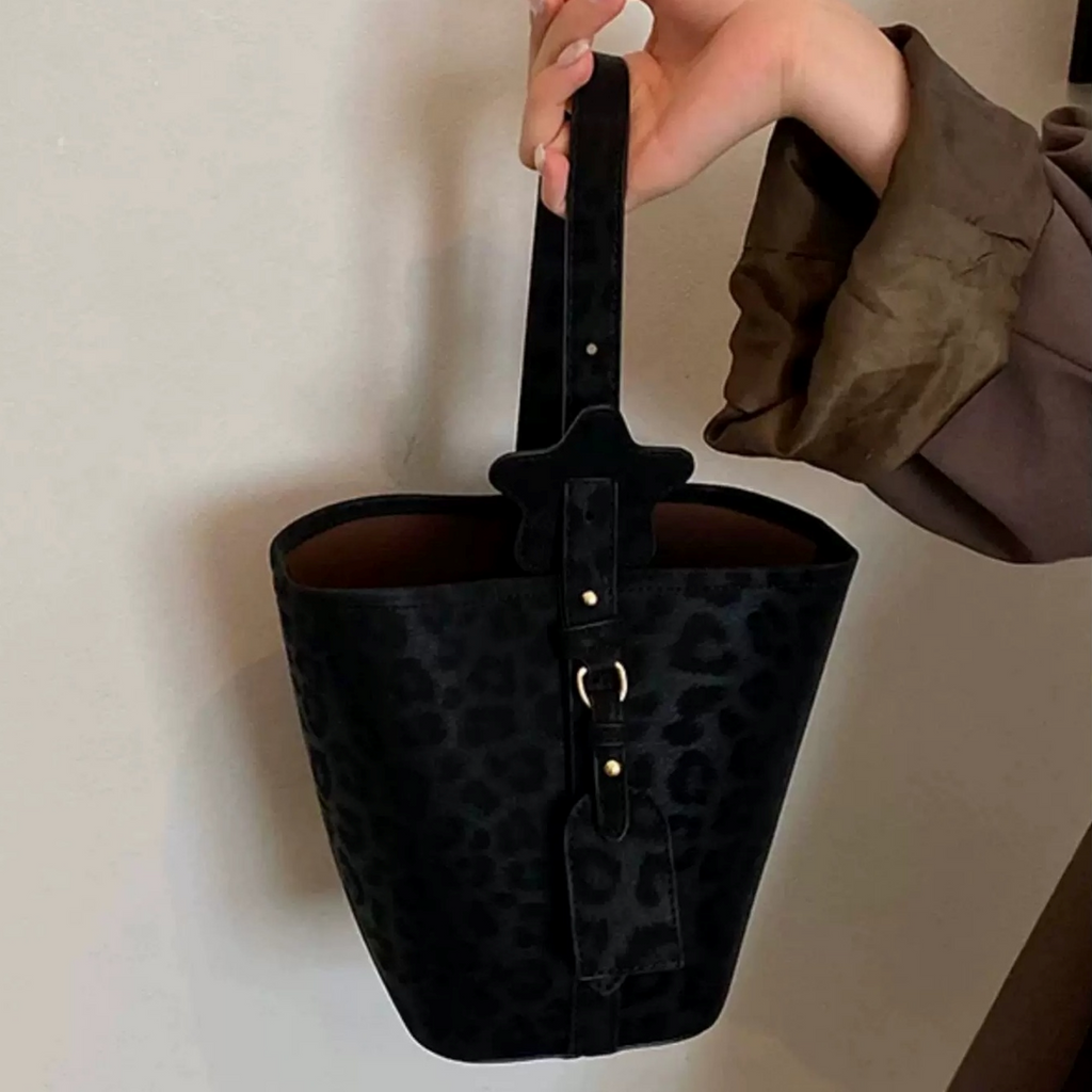 Urban Leopard Bucket Bag N216