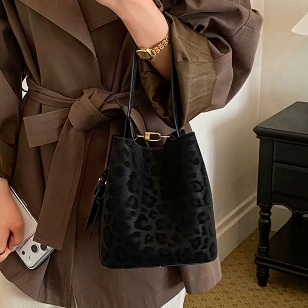 Urban Leopard Bucket Bag N216