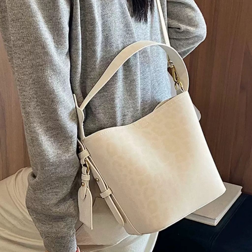 Urban Leopard Bucket Bag N216