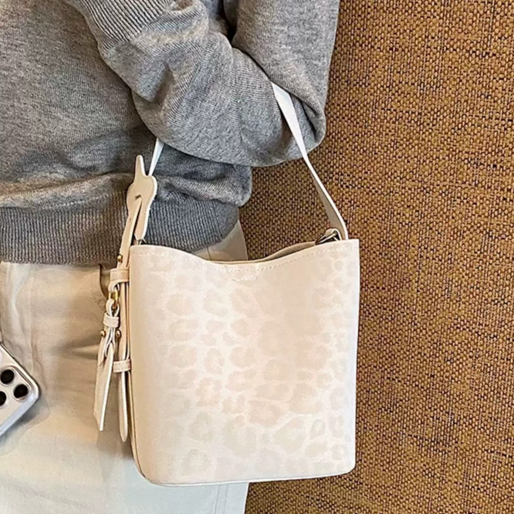 Urban Leopard Bucket Bag N216